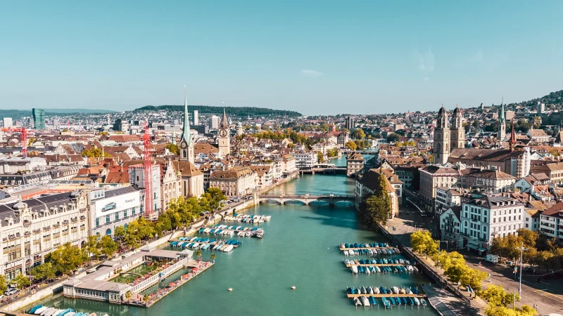 Vue panoramique de Zurich avec la vieille ville